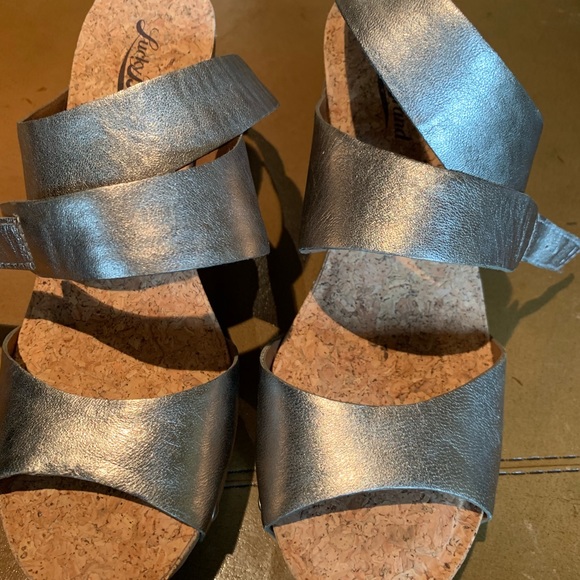 Lucky Brand Wedges sz 6.5 - Picture 2 of 4